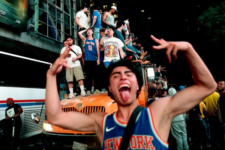 Mayhem mars euphoria as New York City celebrates the Knicks' first championship in 53 years | iNFOnews.ca