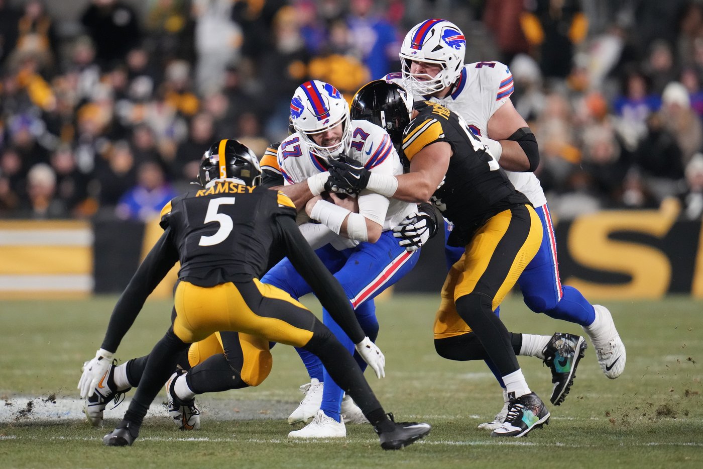 Buffalo Bills DE Bosa listed week to week with hamstring injury, further depleting banged-up defense | iNFOnews.ca
