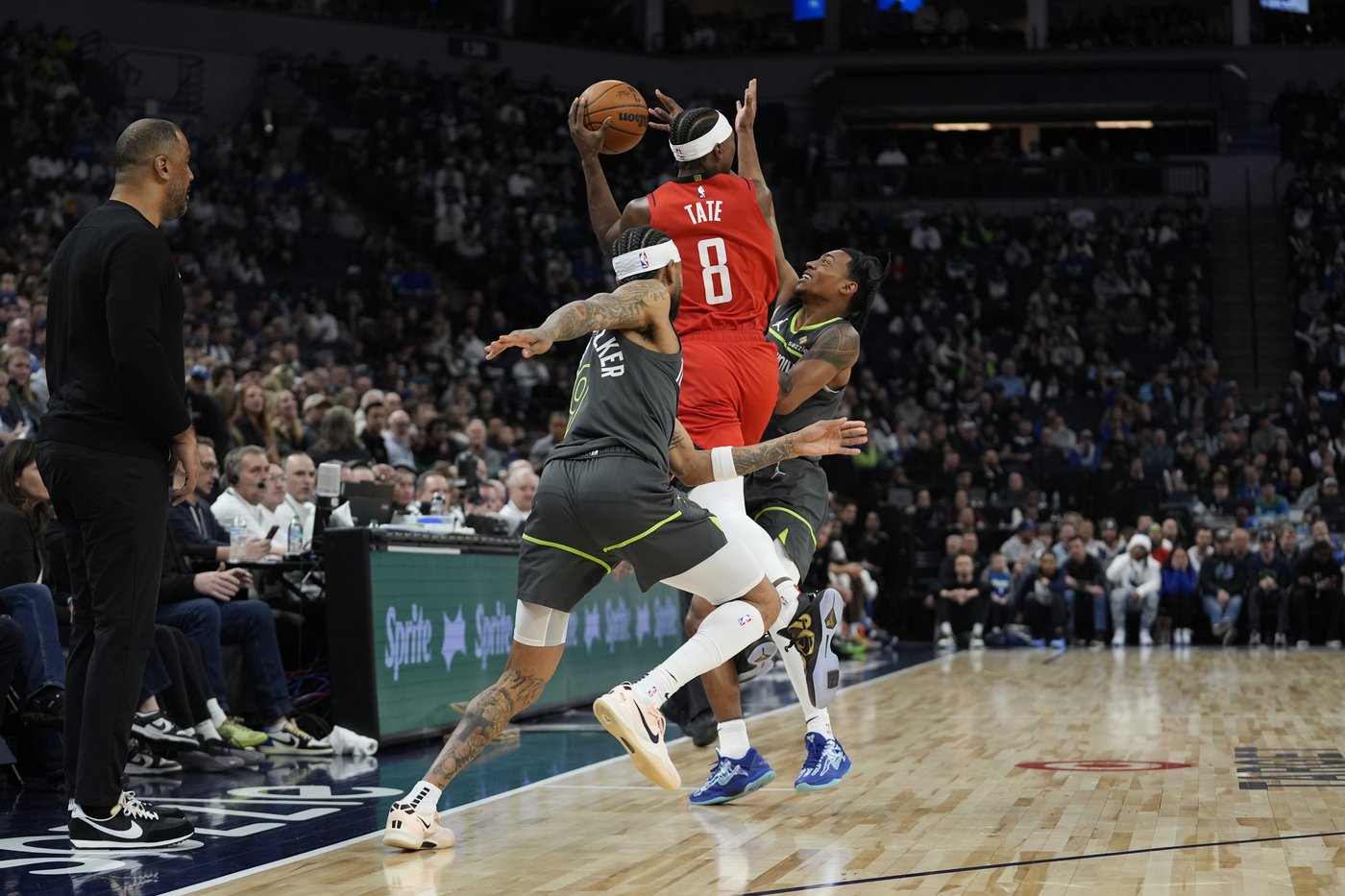 Edwards scores 41 to lift Timberwolves over Houston 127-114 | iNFOnews.ca