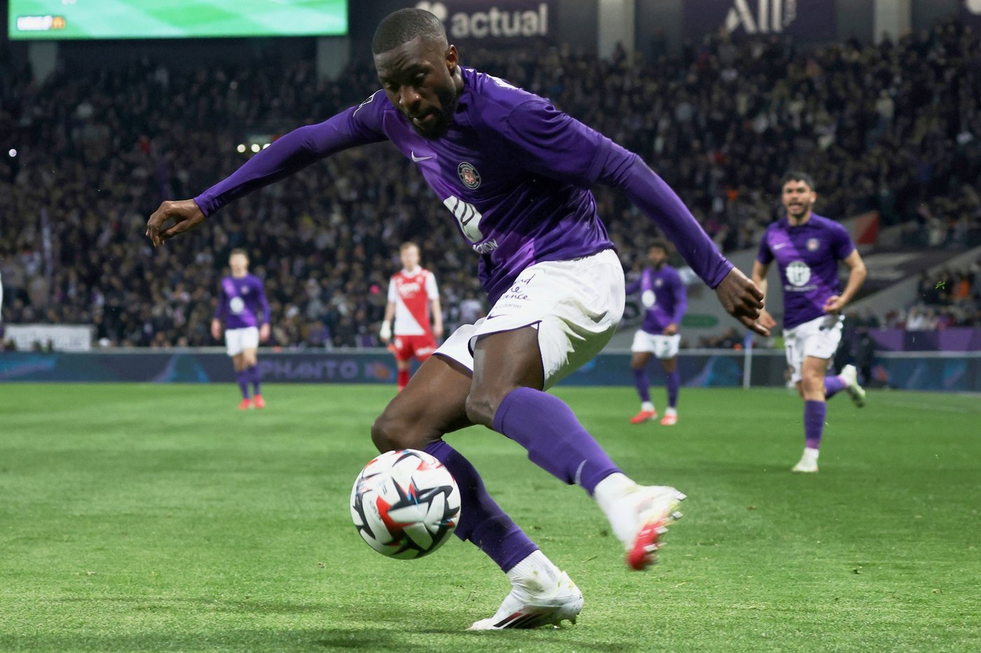 Newly promoted Le Mans has signed veteran defender Djibril Sidibe until 2028 | iNFOnews.ca