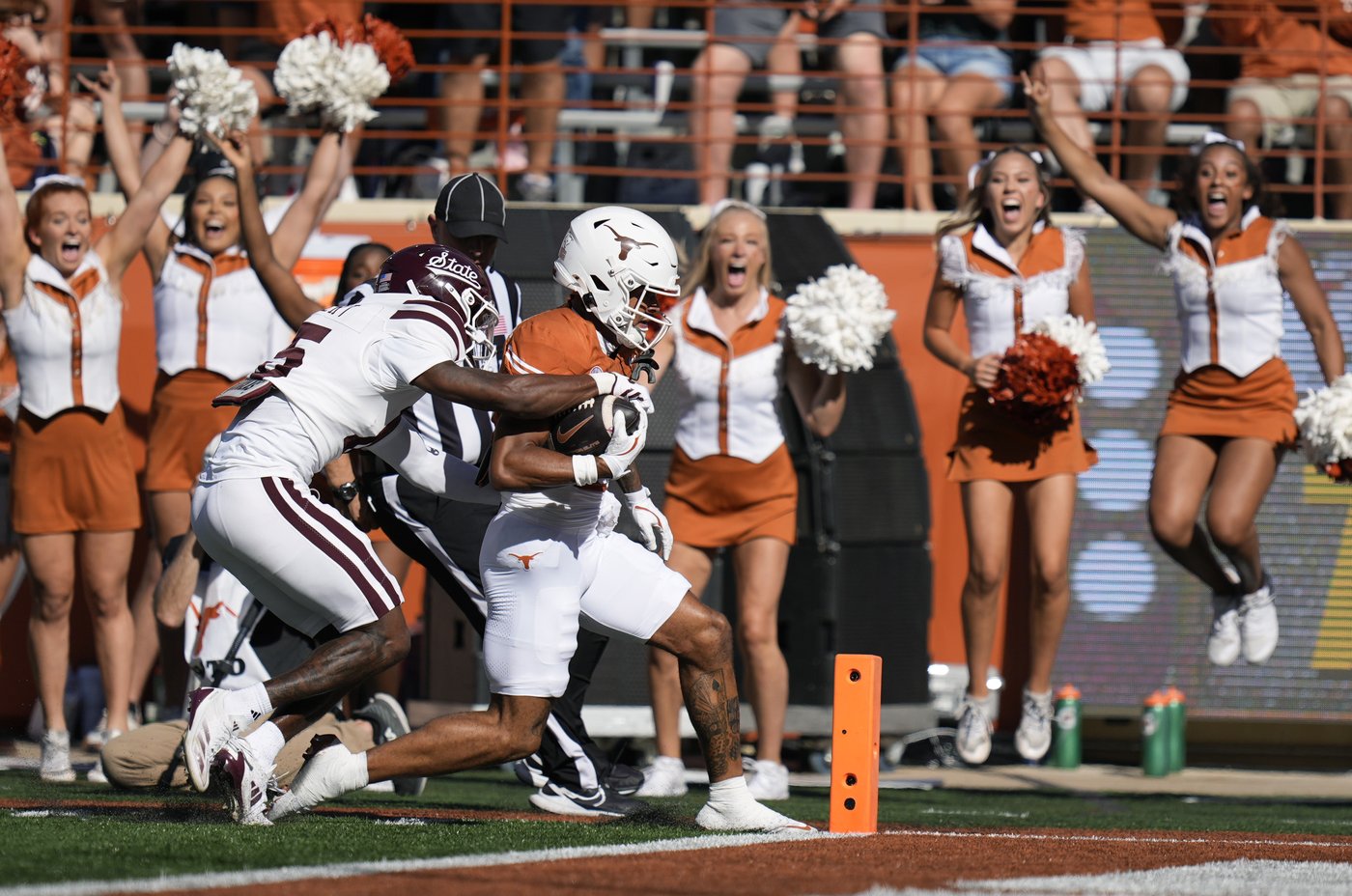 Manning leads No. 1 Texas over Mississippi State as Longhorns earn first SEC victory 35-13 | iNFOnews.ca Manning leads No. 1 Texas over Mississippi State as Longhorns earn first SEC victory 35-13 | iNFOnews.ca