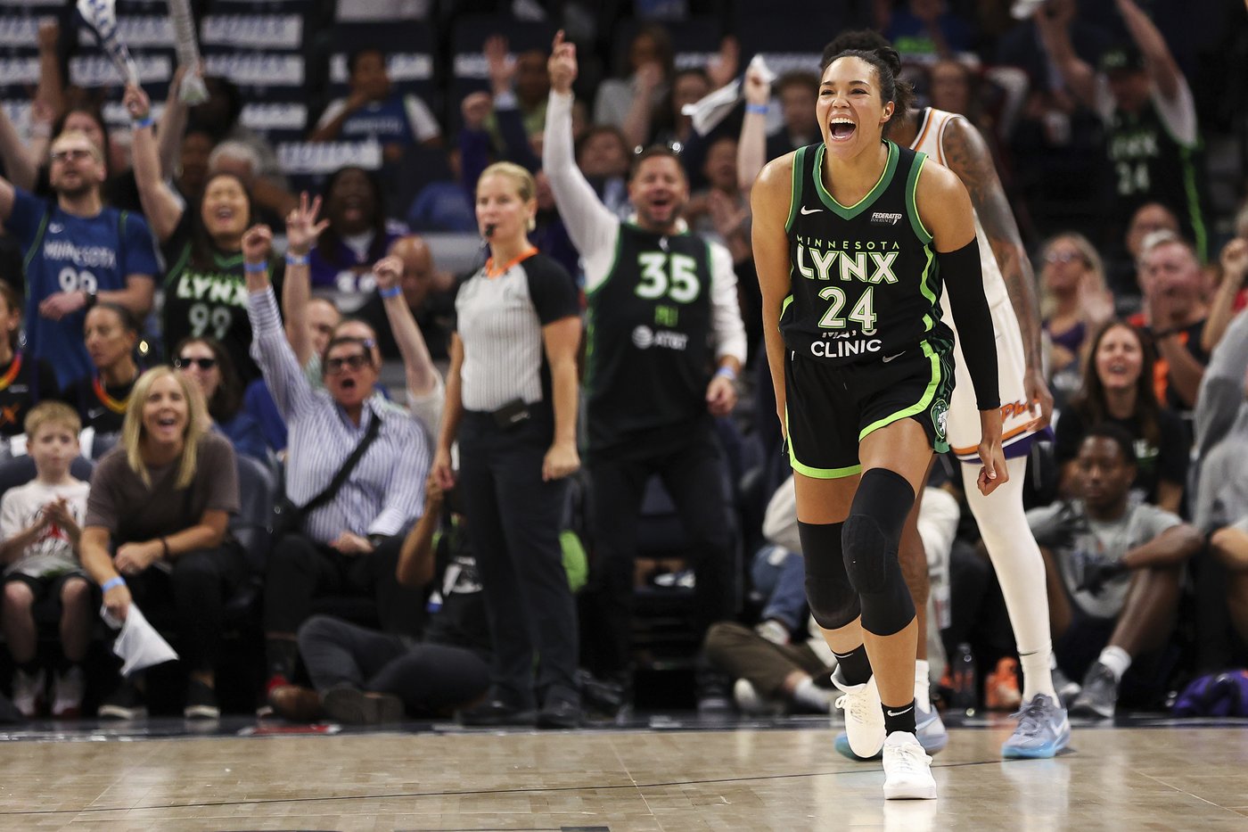 Napheesa Collier scores 42 to tie a WNBA playoff record for points, and the Lynx swept the Mercury | iNFOnews.ca Napheesa Collier scores 42 to tie a WNBA playoff record for points, and the Lynx swept the Mercury | iNFOnews.ca