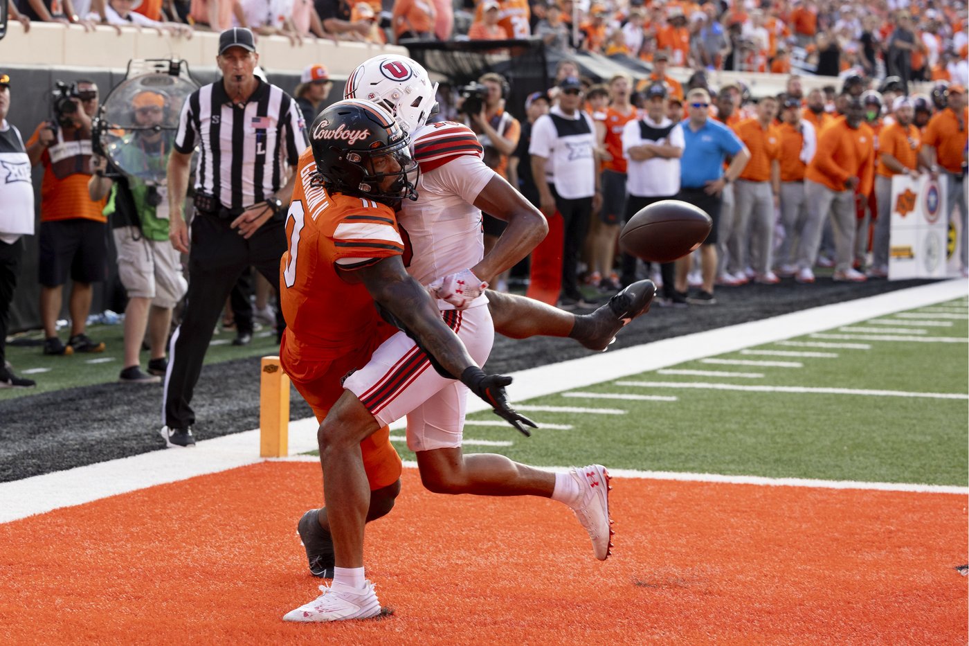 Bernard runs for 182 yards and No. 12 Utah wins Big 12 debut, beating No. 14 Oklahoma State 22-19 | iNFOnews.ca