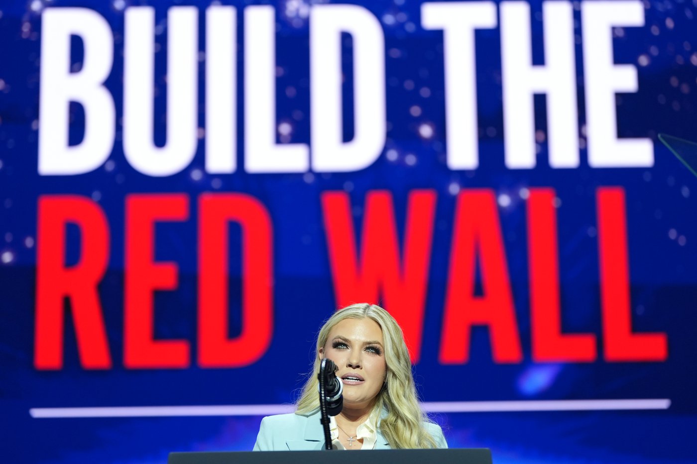 Photos show the 'Build the Red Wall' rally in Arizona, headlined by Trump | iNFOnews.ca