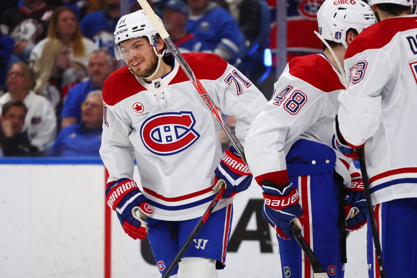 Suzuki, Evans cap 2nd-period surge, Canadiens beat Sabres 6-3 to take 3-2 lead in 2nd-round series | iNFOnews.ca