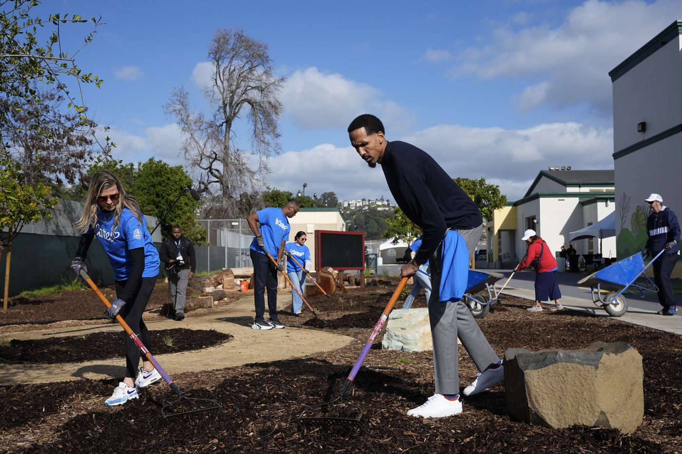 Stephen and Ayesha Curry are celebrating their roles as All-Star hosts in the Bay this weekend | iNFOnews.ca