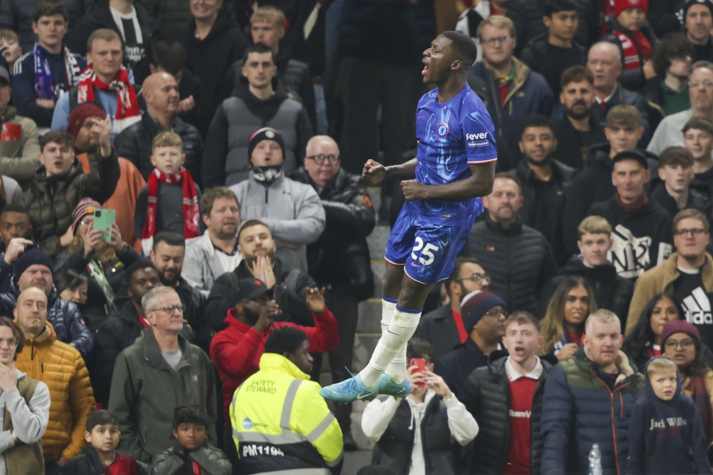 Man United makes its worst league start in almost 40 years after 1-1 draw with Chelsea | iNFOnews.ca Man United makes its worst league start in almost 40 years after 1-1 draw with Chelsea | iNFOnews.ca