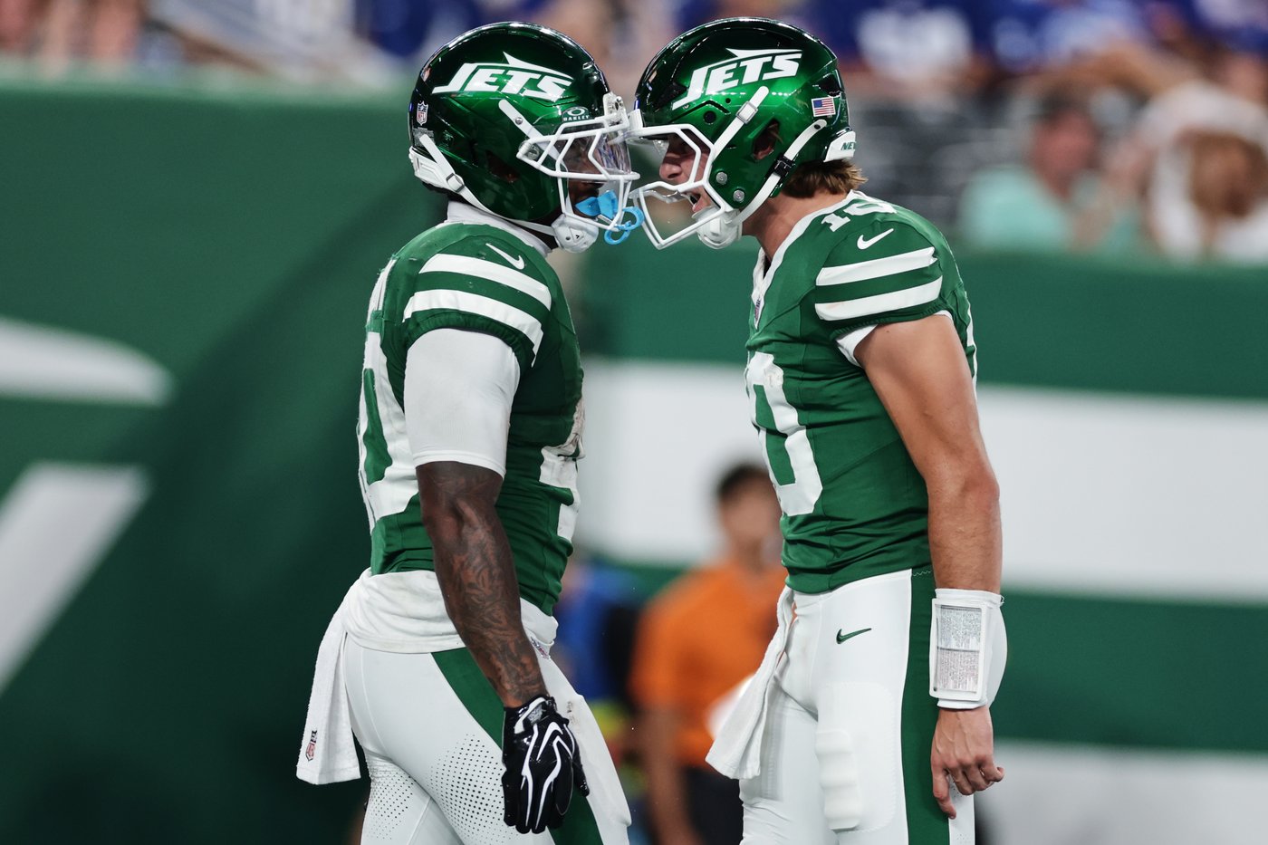 Jets' Aaron Glenn says rookie running back Chip Trayanum should be 'just fine' after neck injury | iNFOnews.ca Jets' Aaron Glenn says rookie running back Chip Trayanum should be 'just fine' after neck injury | iNFOnews.ca