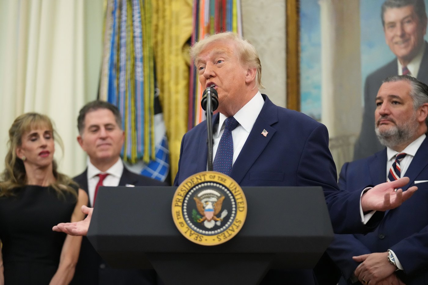 Trump says World Cup referee's red card call was 'horrible' but insists he left outcome to FIFA | iNFOnews.ca