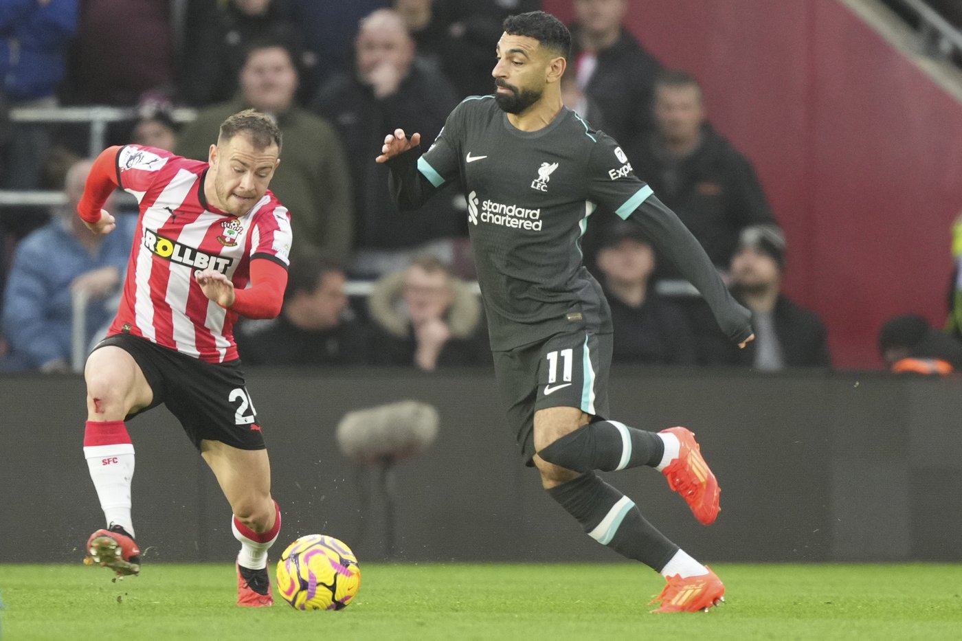 Salah double sends Liverpool 8 points clear in Premier League as United draws first game with Amorim | iNFOnews.ca