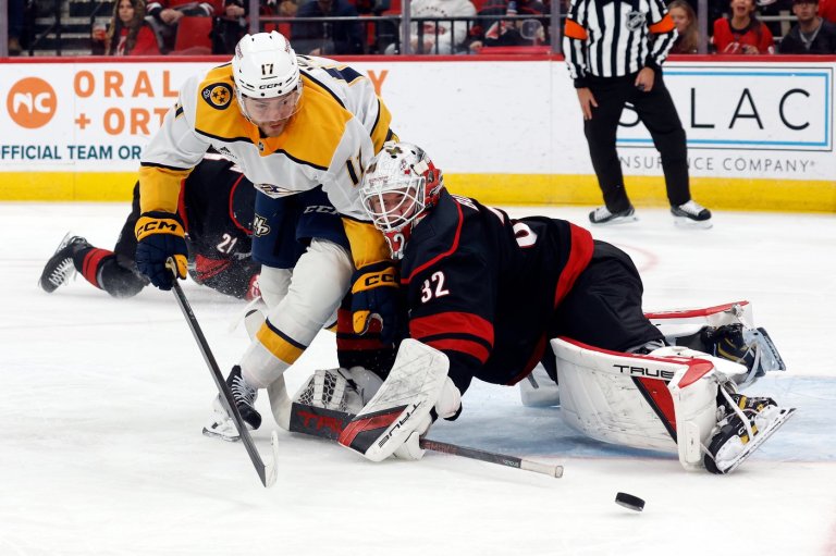 Blake has 2 goals and an assist to lead the Hurricanes past the Predators, 6-3 | iNFOnews.ca