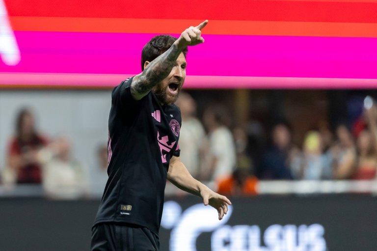 Lionel Messi scores twice, adds assist to propel Inter Miami to 3-1 victory over Atlanta United | iNFOnews.ca