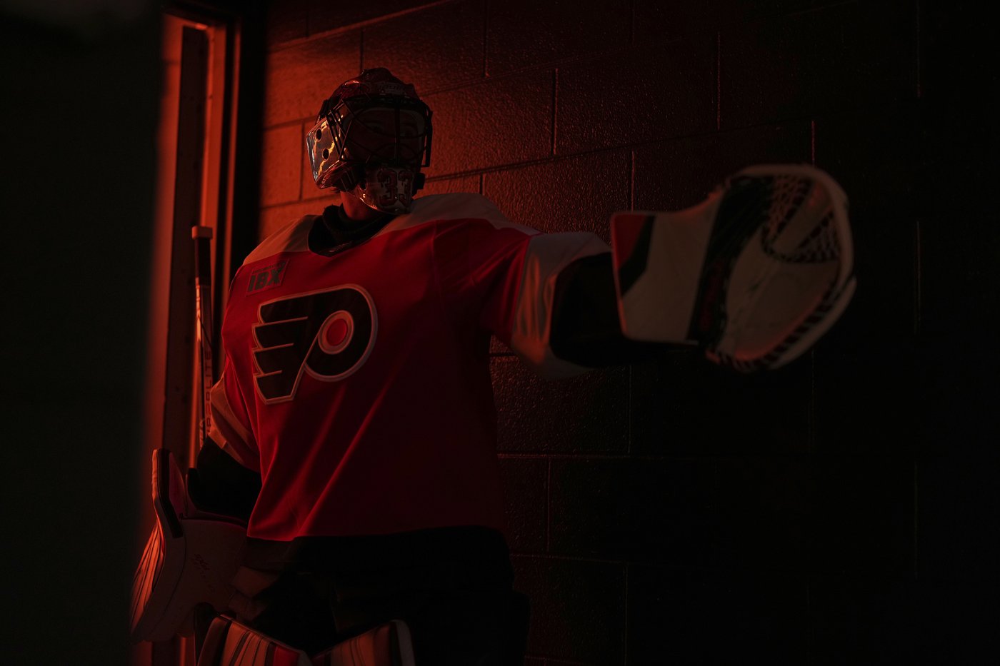 Joonas Korpisalo makes 20 saves as Bruins shut out Flyers 3-0 | iNFOnews.ca