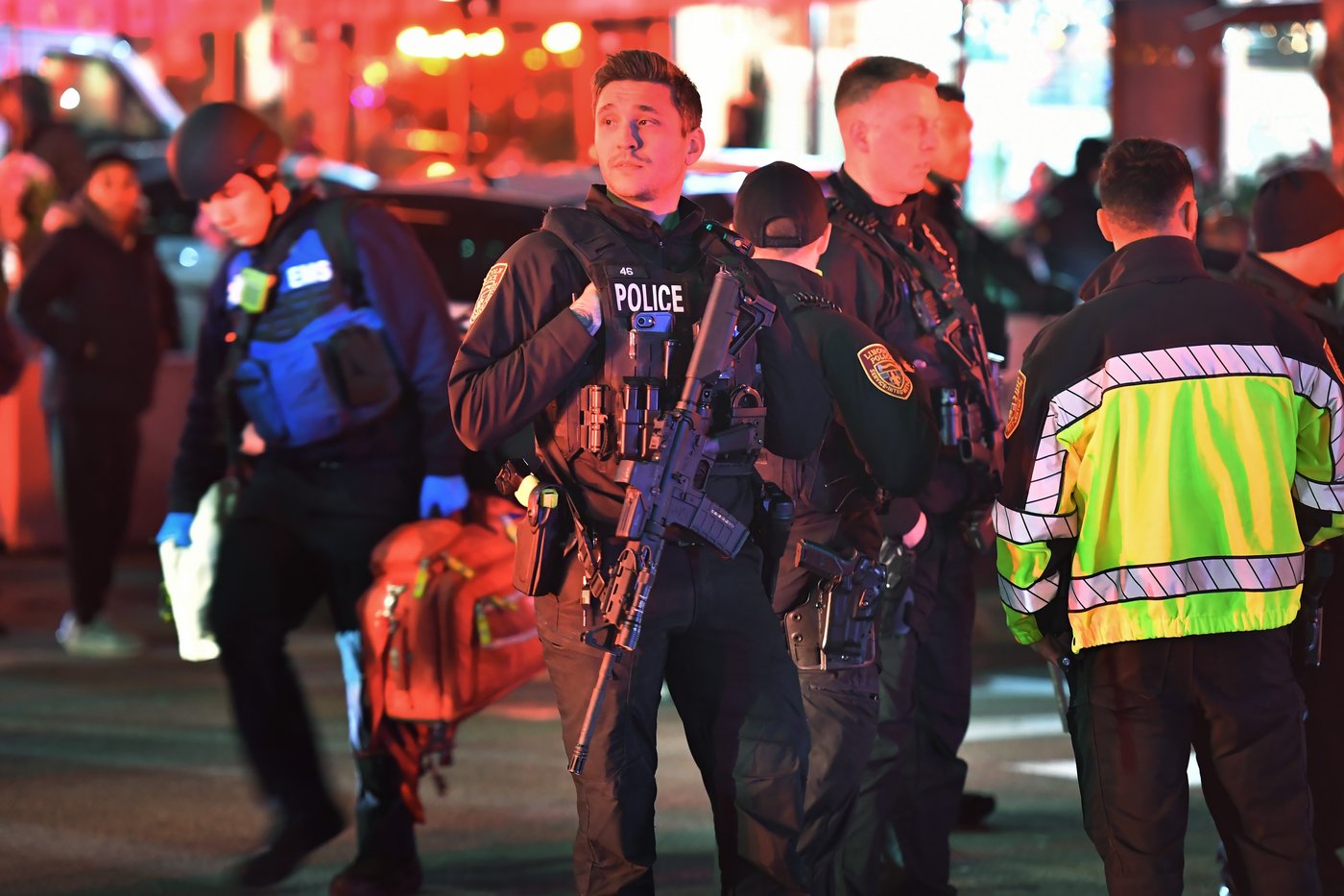 Police searching Brown University after shooter kills 2 and wounds 8 on campus | iNFOnews.ca Police searching Brown University after shooter kills 2 and wounds 8 on campus | iNFOnews.ca