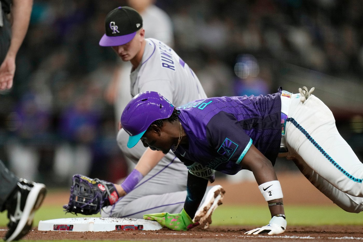 Stevens, Rumfield help Rockies rally past Diamondbacks for a 3-2 win | iNFOnews.ca Stevens, Rumfield help Rockies rally past Diamondbacks for a 3-2 win | iNFOnews.ca
