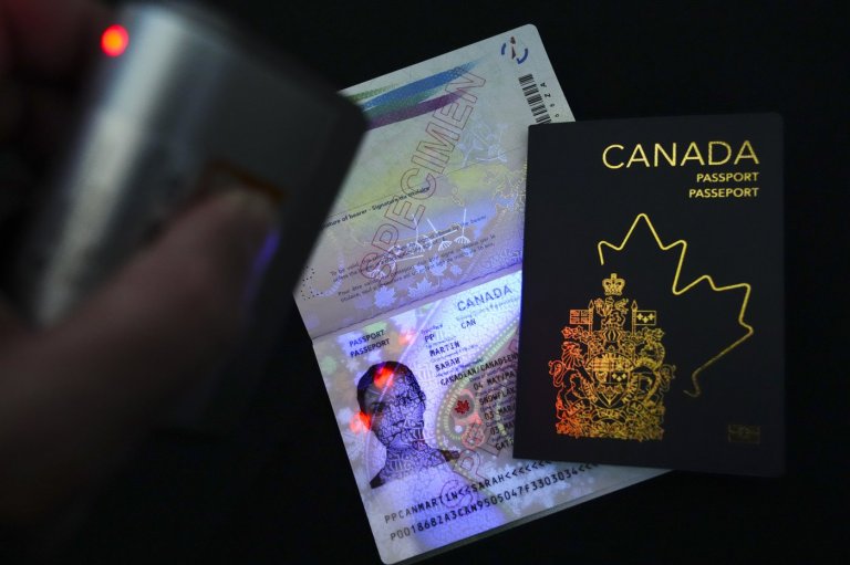 Canadian passport now outranks U.S. in tally of visa-free access | iNFOnews.ca