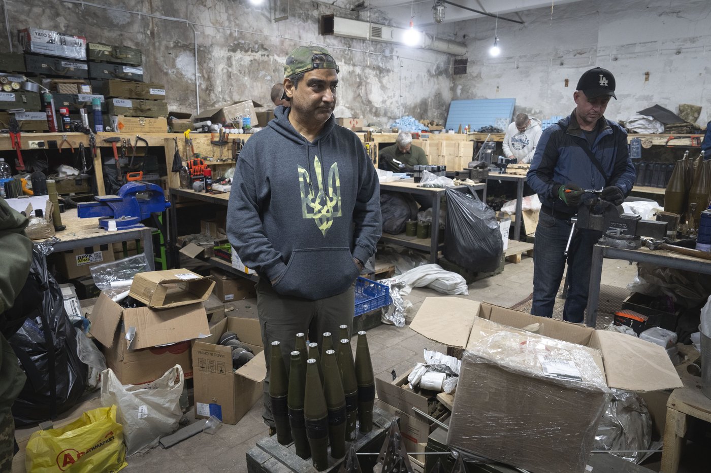 Americans helping Ukraine's war efforts say the US hasn't done enough | iNFOnews.ca