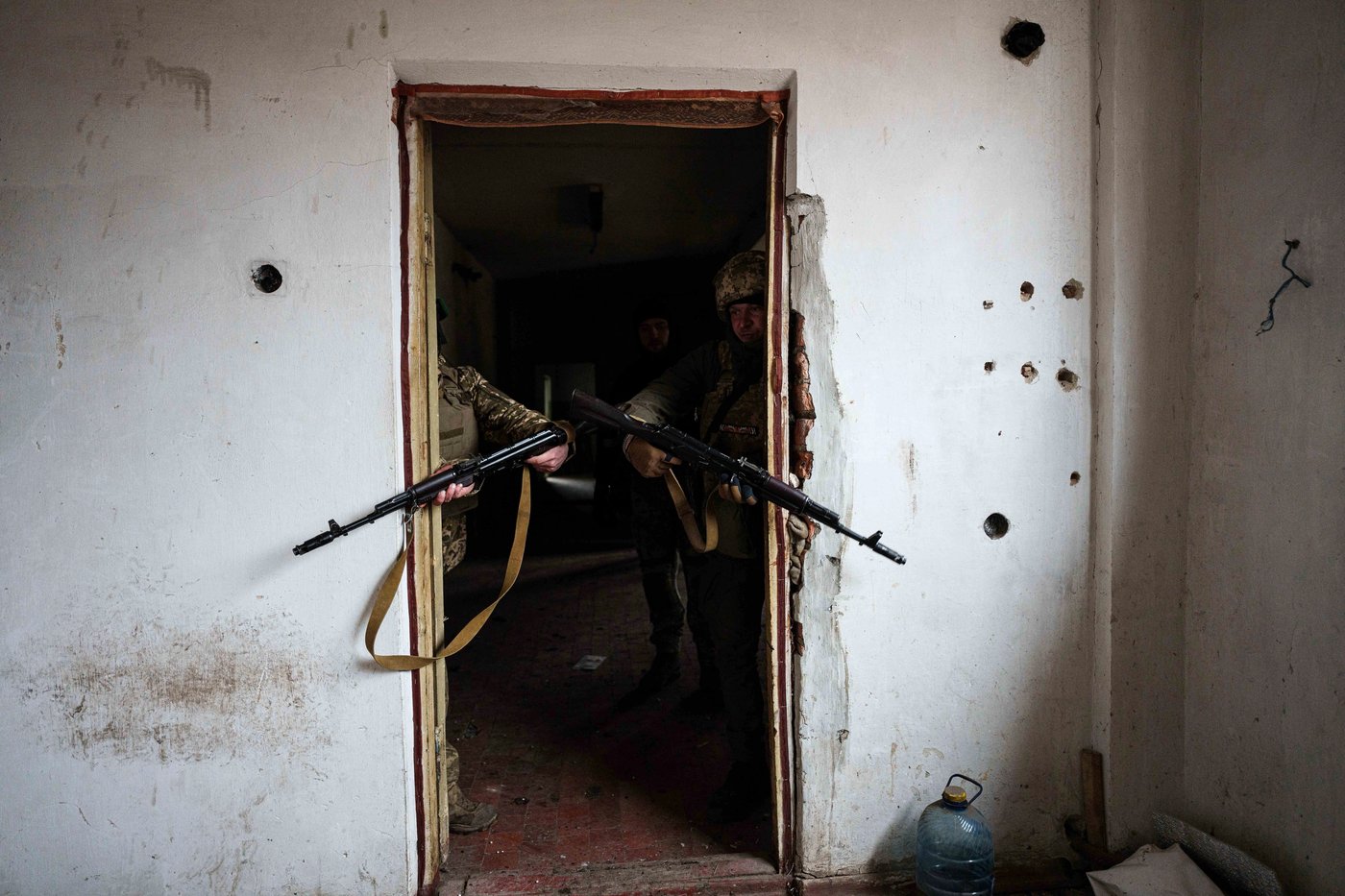 The top AP photos from Ukraine in 2025 show its grief and grit in another year of war | iNFOnews.ca