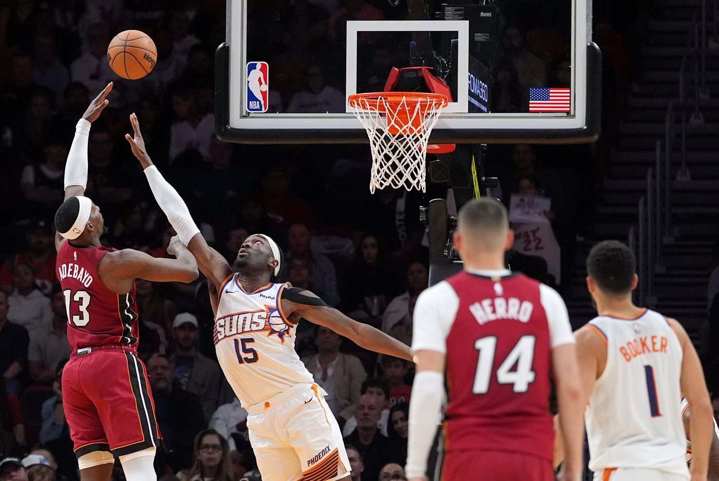 Adebayo scores 29, Heat waste 20-point lead before rallying to top Suns 127-121 | iNFOnews.ca Adebayo scores 29, Heat waste 20-point lead before rallying to top Suns 127-121 | iNFOnews.ca