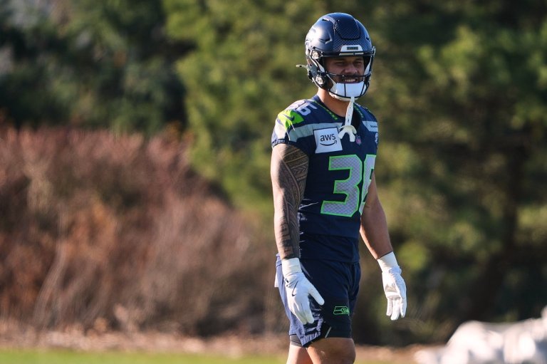 Seahawks activate RB George Holani and TE Elijah Arroyo from IR ahead of NFC Championship game | iNFOnews.ca