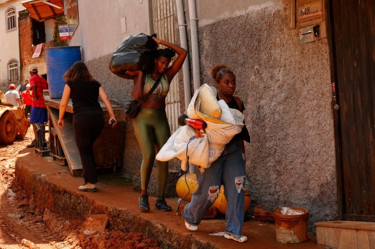 Search for Brazil flood survivors continues as death toll rises to 64 | iNFOnews.ca