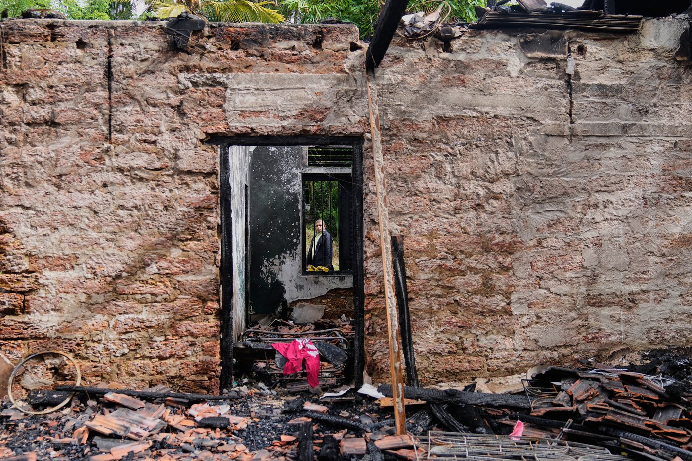 Survivors from a burned Sri Lankan nursing home relocate, in photos | iNhome