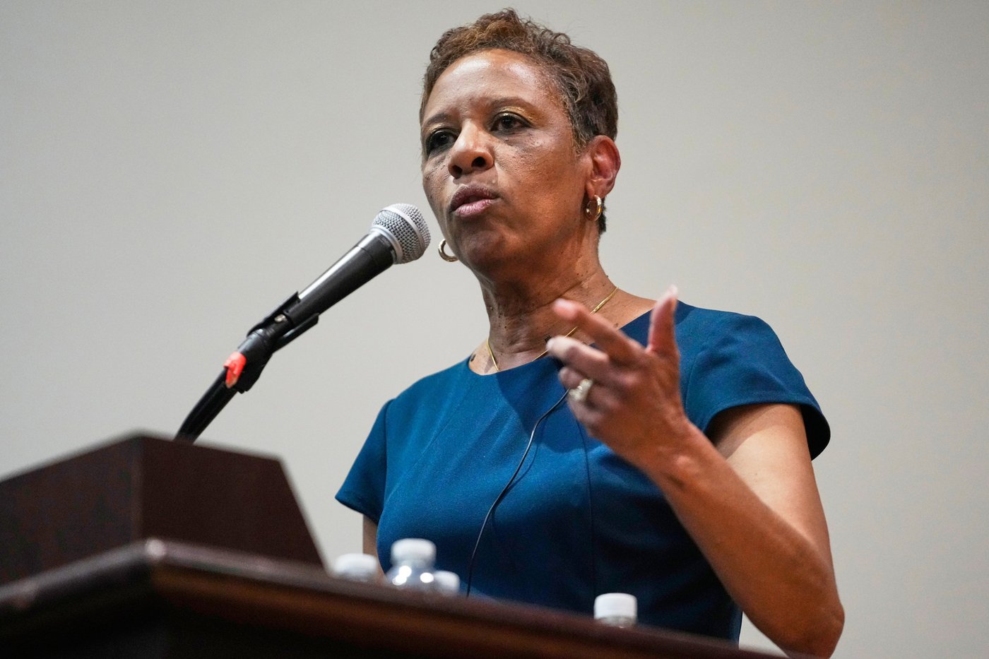 New York governor picks a new running mate, as her current No. 2 moves to unseat her | iNFOnews.ca New York governor picks a new running mate, as her current No. 2 moves to unseat her | iNFOnews.ca