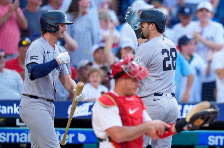 Wells and Domínguez homer to lead New York Yankees past Philadelphia Phillies 3-1 | iNFOnews.ca