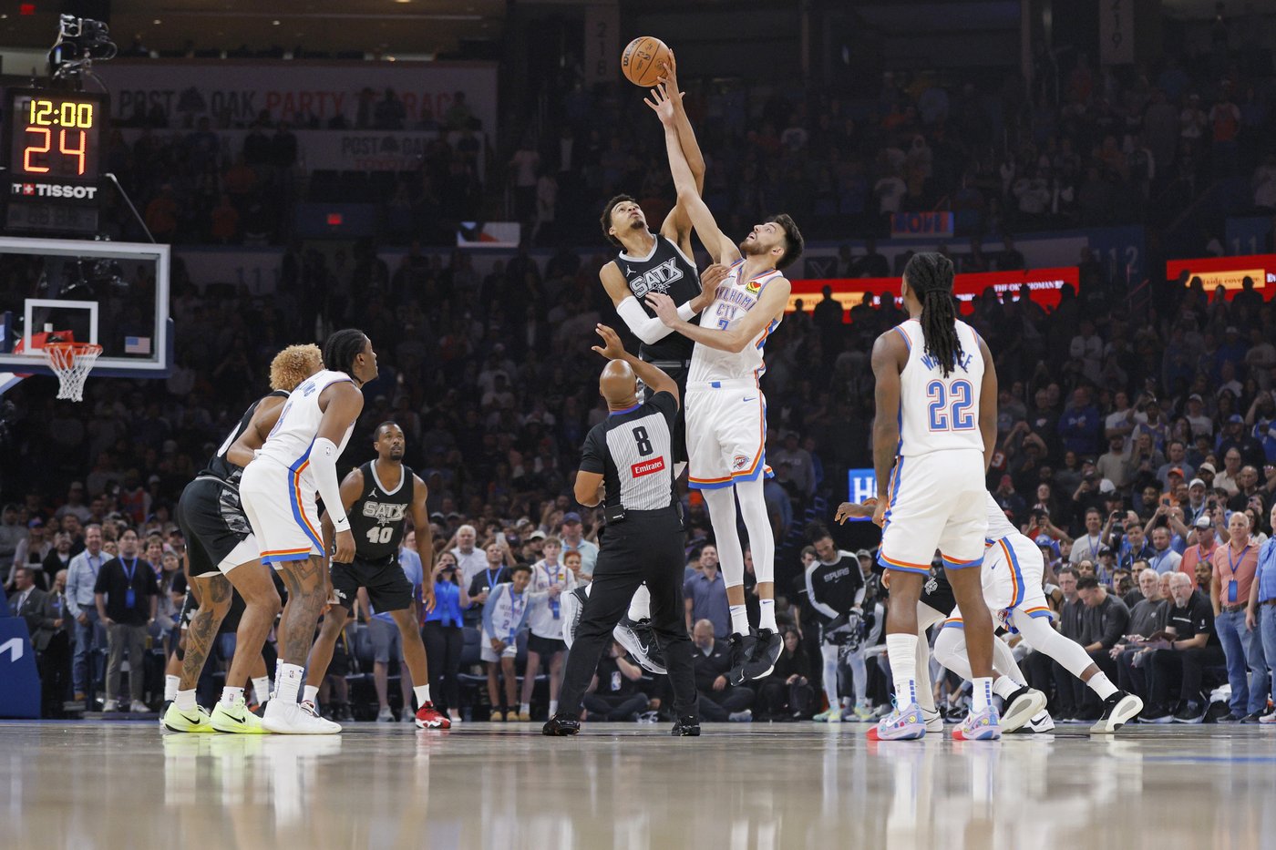 OKC's Holmgren gets the best of San Antonio's Wembanyama in latest matchup between young 7-footers | iNFOnews.ca