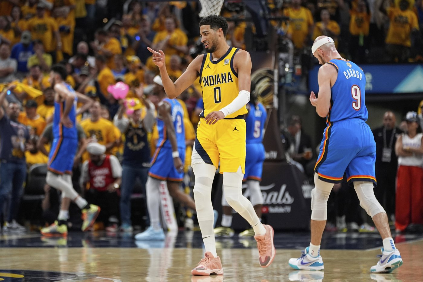 Tyrese Haliburton helps spark Pacers' Game 6 win over Thunder while playing with strained calf | iNFOnews.ca