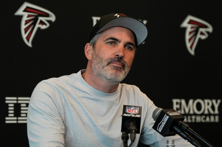 Falcons right tackle Kaleb McGary announces retirement after missing 2025 season with injury | iNFOnews.ca