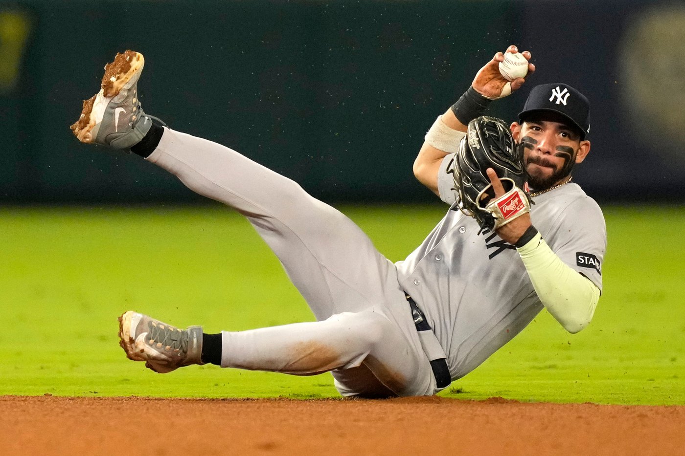 Spencer Jones and Jazz Chisholm Jr. homer early to back Gerrit Cole in Yankees' 7-3 win over Angels | iNFOnews.ca Spencer Jones and Jazz Chisholm Jr. homer early to back Gerrit Cole in Yankees' 7-3 win over Angels | iNFOnews.ca
