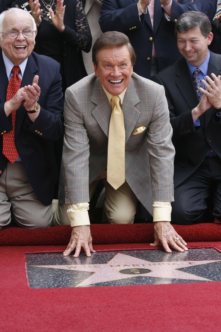 Wink Martindale, the genial game show host and an early TV interviewer of Elvis Presley, dies at 91 | iNFOnews.ca