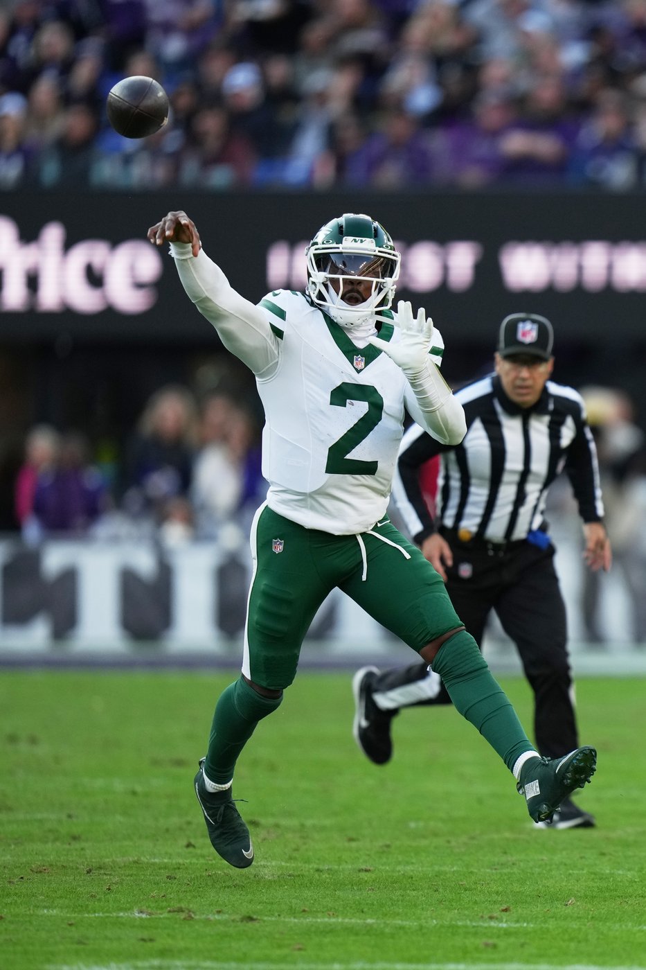 Henry rushes for 2 TDs to help sluggish Ravens to fifth straight win, 23-10 over Jets | iNFOnews.ca Henry rushes for 2 TDs to help sluggish Ravens to fifth straight win, 23-10 over Jets | iNFOnews.ca