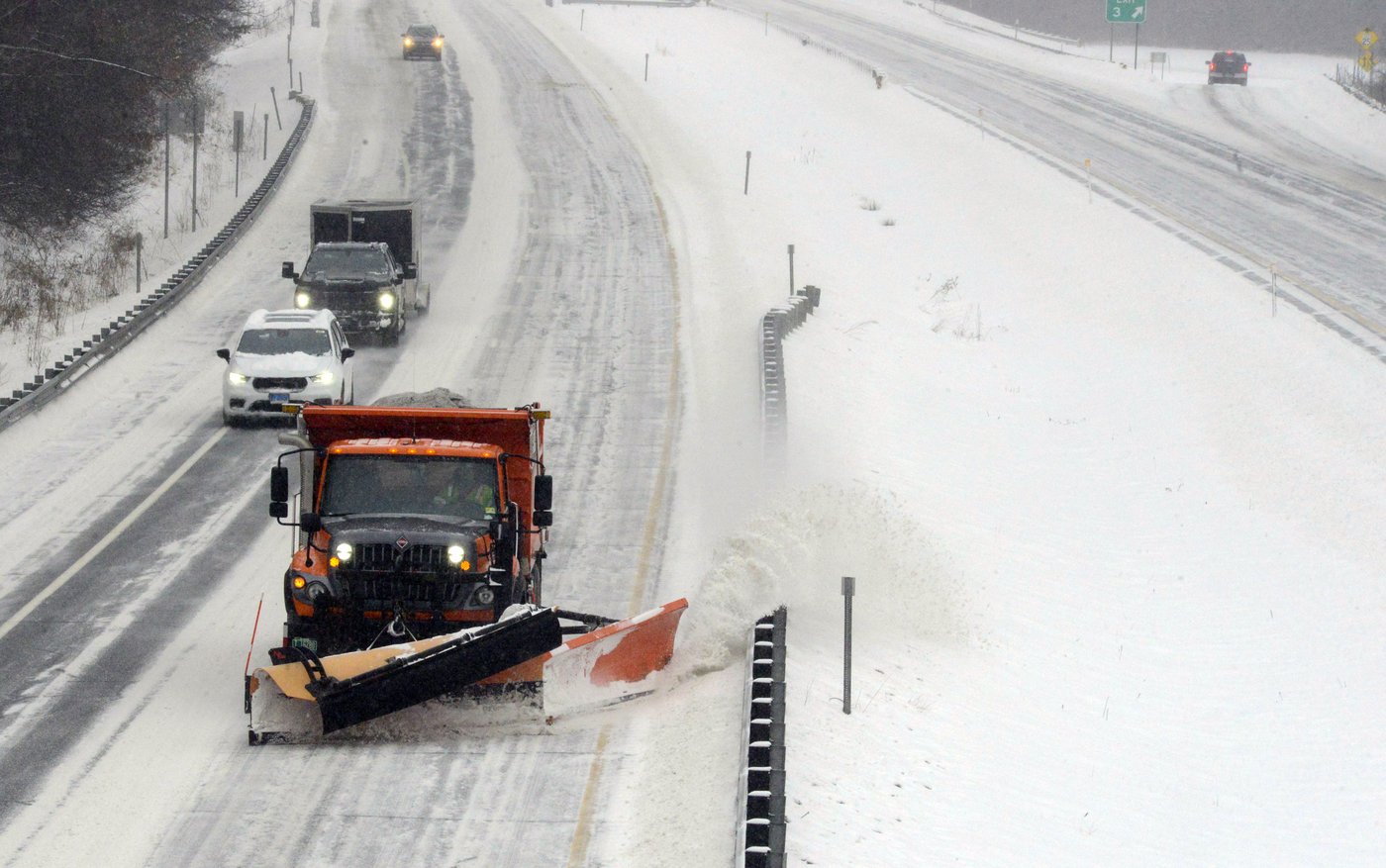 Winter storms bring flooding and 'thunder ice' in several US states | iNFOnews.ca