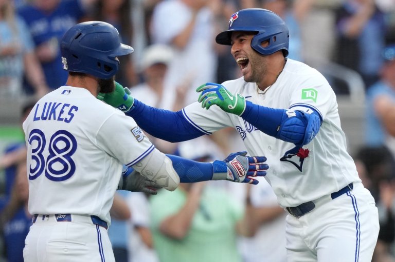 'Old man' Springer, Bichette soak up a game of memorable moments | iNFOnews.ca