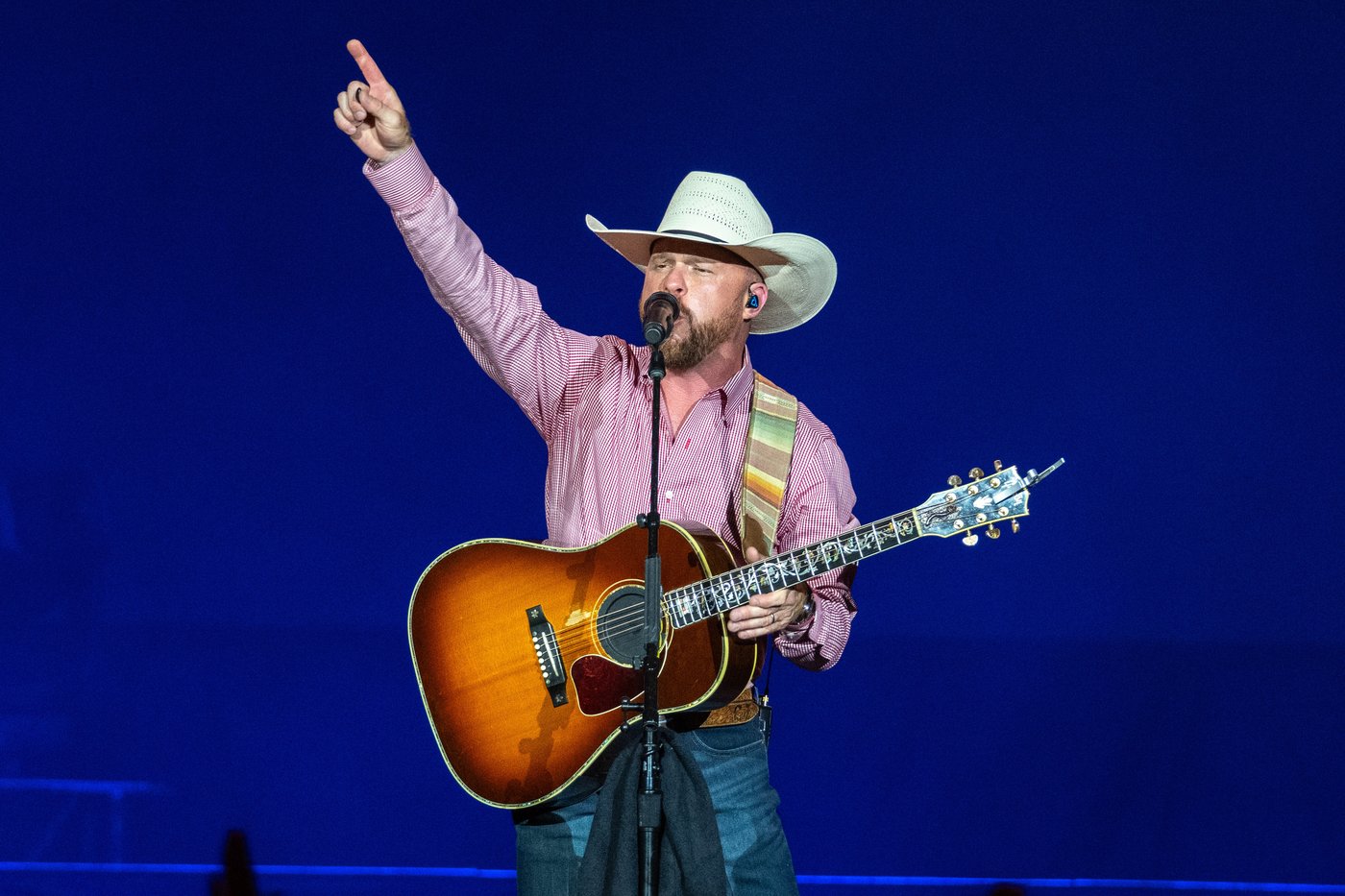 Cody Johnson's country music is only getting bigger. On 'Banks of the Trinity,' he'll take you home | iNFOnews.ca