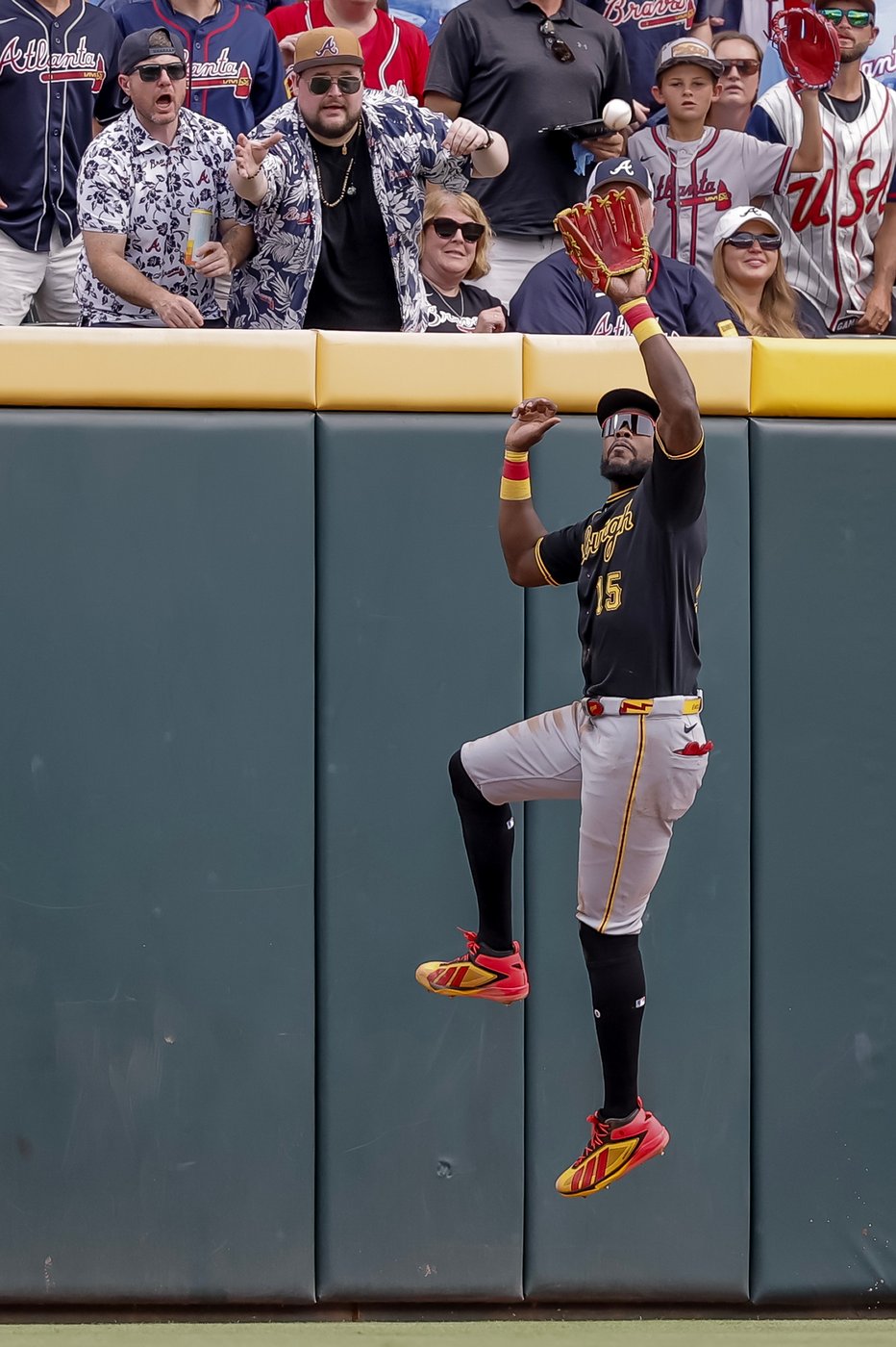 Just in time for Ozuna's first return visit with Pirates, Smith shows Braves found another strong DH | iNFOnews.ca Just in time for Ozuna's first return visit with Pirates, Smith shows Braves found another strong DH | iNFOnews.ca