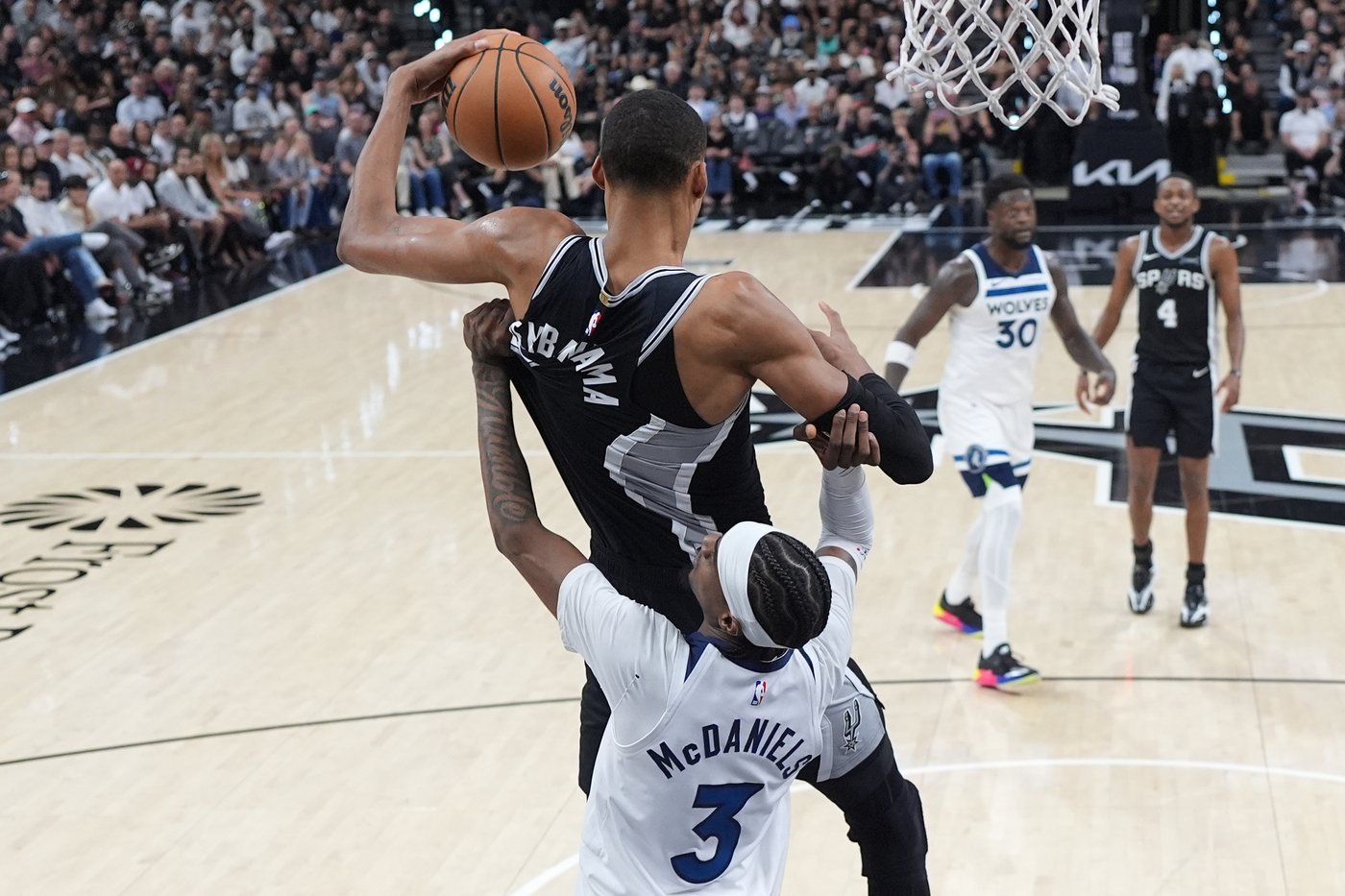 Wembanyama returns with a huge performance as the Spurs beat the Wolves 126-97 for a 3-2 lead | iNFOnews.ca Wembanyama returns with a huge performance as the Spurs beat the Wolves 126-97 for a 3-2 lead | iNFOnews.ca