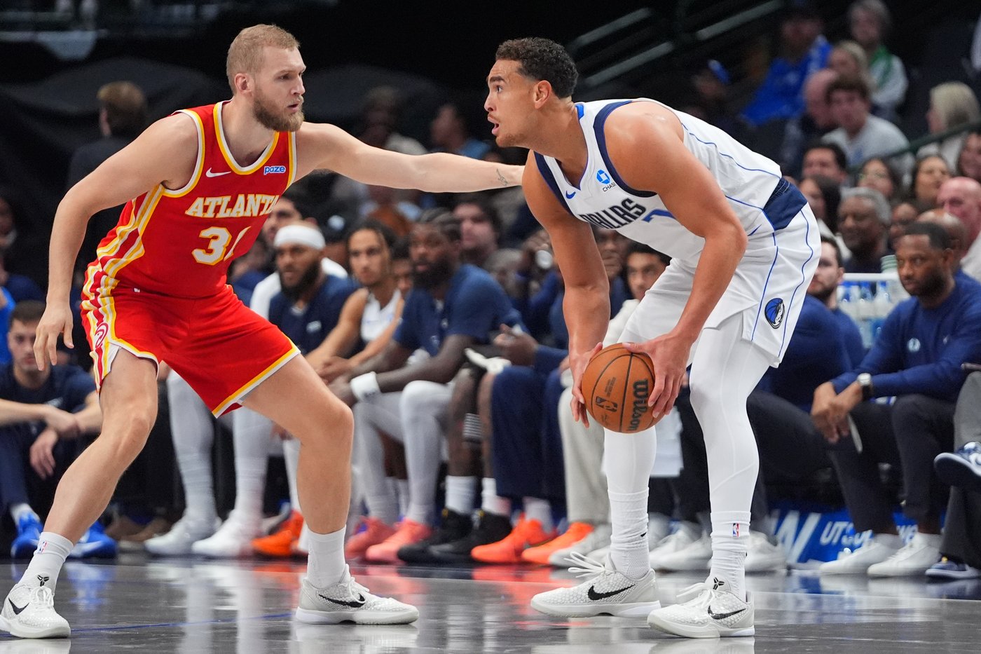 Mavericks waive Dwight Powell, likely ending his 12-year run since the Rajon Rondo trade | iNFOnews.ca Mavericks waive Dwight Powell, likely ending his 12-year run since the Rajon Rondo trade | iNFOnews.ca