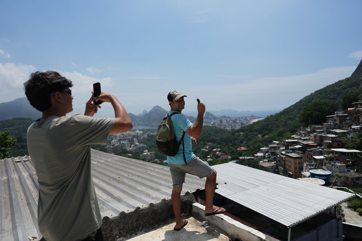 Rio's favelas become hot tourist destination as visitors seek cultural immersion | iNFOnews.ca Rio's favelas become hot tourist destination as visitors seek cultural immersion | iNFOnews.ca