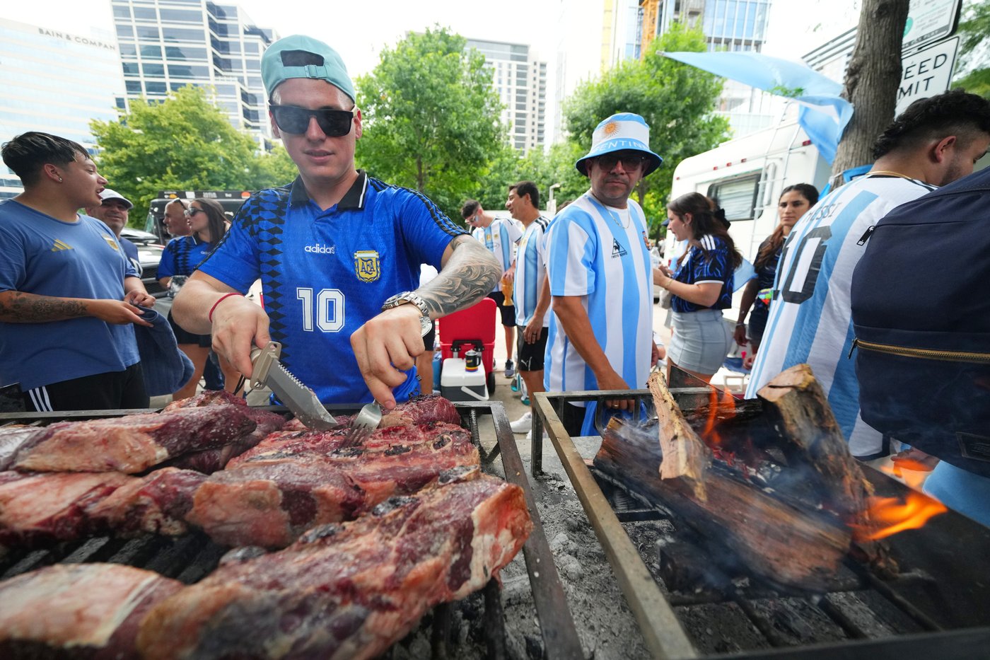 There's a beef about beef at the World Cup, as Argentina fans pour into Texas | iNFOnews.ca There's a beef about beef at the World Cup, as Argentina fans pour into Texas | iNFOnews.ca