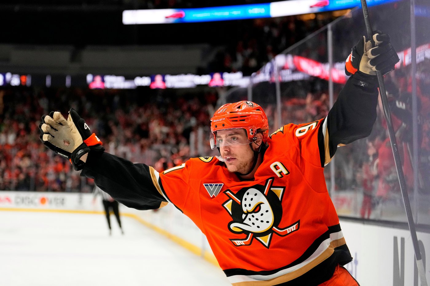 Anaheim Ducks keep Leo Carlsson, matching Flyers' $90 million offer sheet for young center | iNFOnews.ca Anaheim Ducks keep Leo Carlsson, matching Flyers' $90 million offer sheet for young center | iNFOnews.ca
