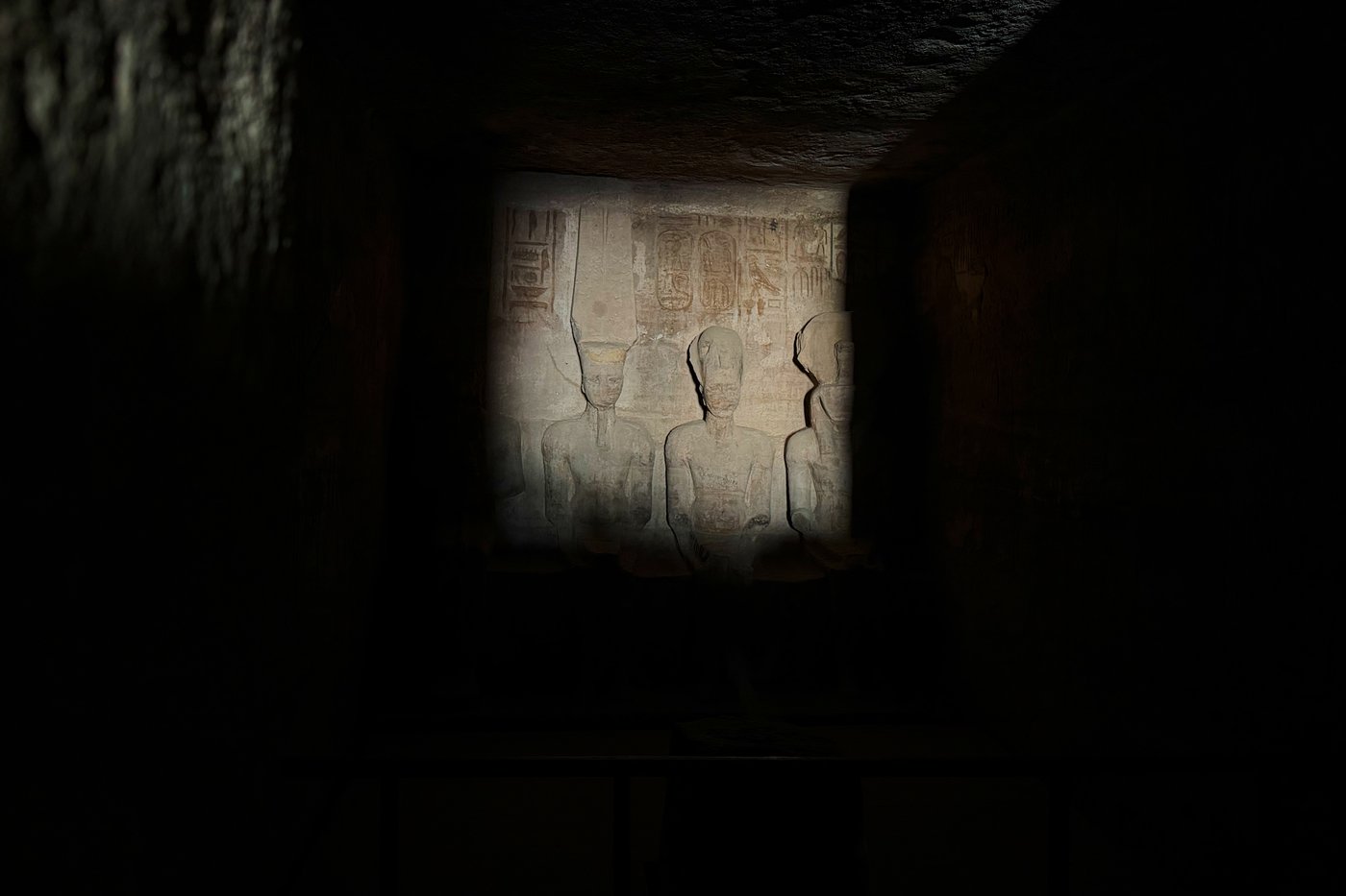Twice a year, a golden sunbeam illuminates a 3,000-year-old Egyptian temple | iNFOnews.ca