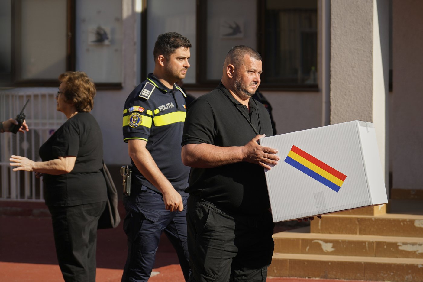PHOTO COLLECTION: Romania Election | iNFOnews.ca