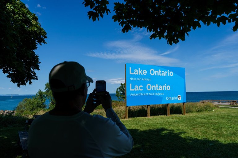 Apple begins replacing Lake Ontario with 'Lake America' on maps app for U.S. users | iNFOnews.ca