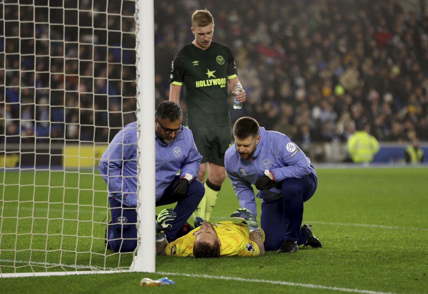 Arsenal moves up to second in the Premier League with a 1-0 win over Ipswich | iNFOnews.ca