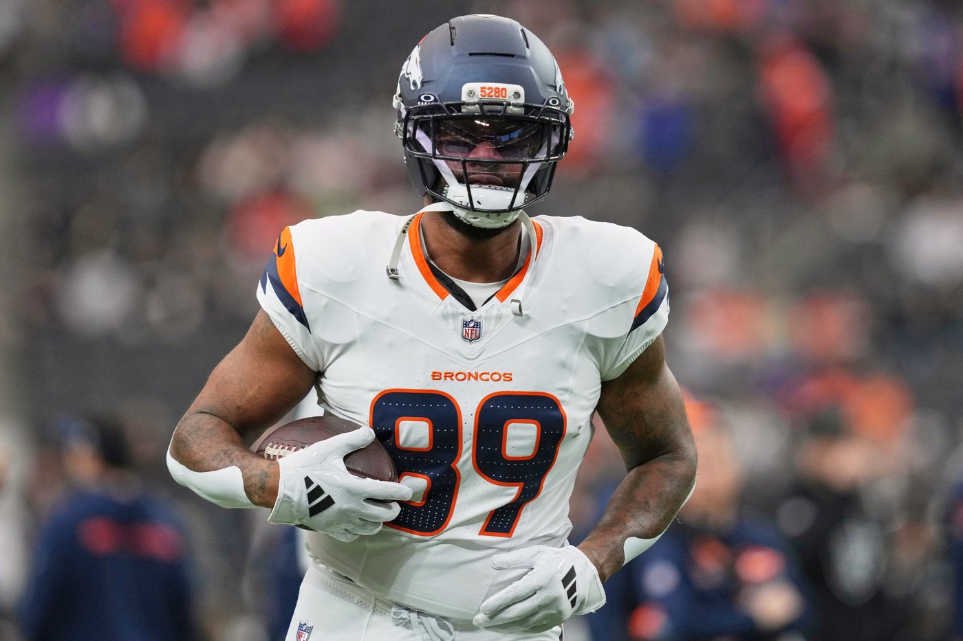 Broncos waive 41-year-old Marcedes Lewis, the oldest tight end in NFL history | iNFOnews.ca Broncos waive 41-year-old Marcedes Lewis, the oldest tight end in NFL history | iNFOnews.ca