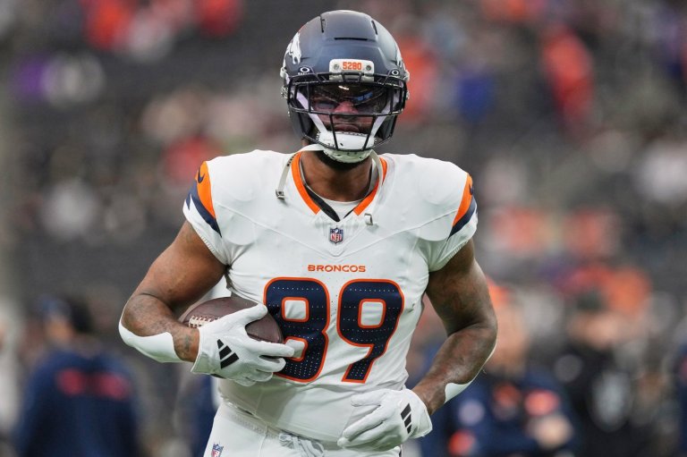 Broncos waive 41-year-old Marcedes Lewis, the oldest tight end in NFL history | iNFOnews.ca