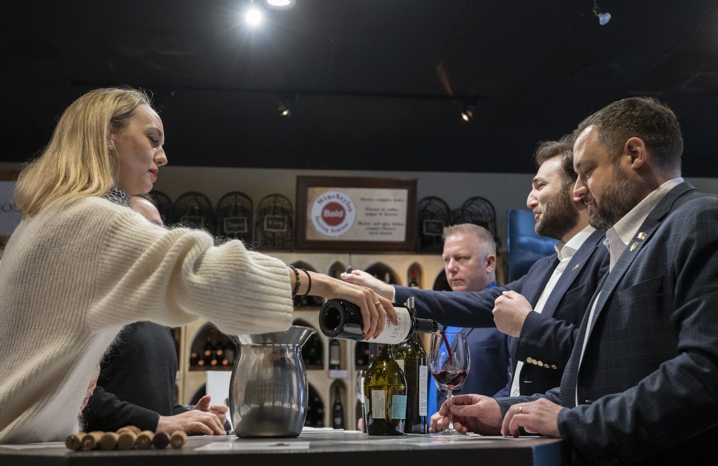 Ukrainian winemaker and US veterans team up to show the best of Ukraine, a glass at a time | iNFOnews.ca